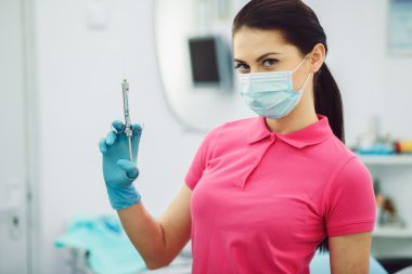 Yardımcısı diş hekimi