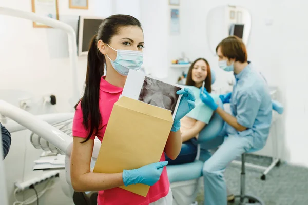 Recepción en el dentista —  Fotos de Stock