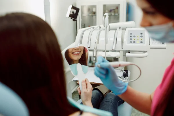 Recepção no dentista — Fotografia de Stock