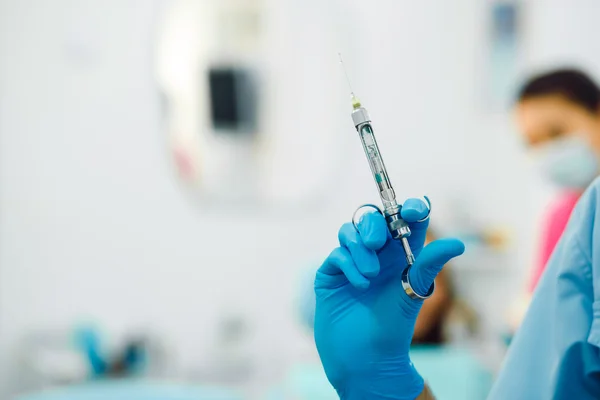 Dental anestesi på en bakgrund av patienten — Stockfoto