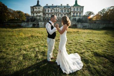 Güzel çift eğleniyor.