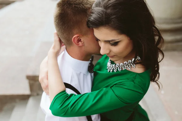 European beautiful couple posing on the street — Stock Photo, Image