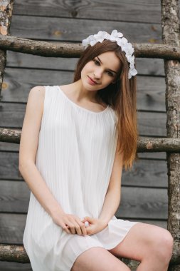 Ağaç ev Merdiven tırmanma kız