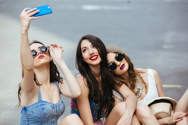 Três lindas meninas — Fotografia de Stock