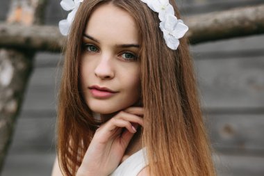 Ağaç ev Merdiven tırmanma kız