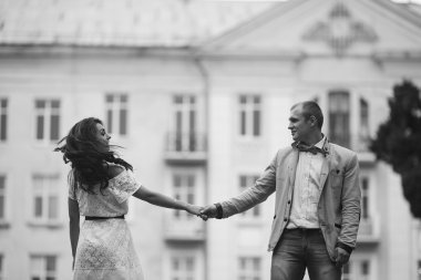 Genç çift having a büyük zaman