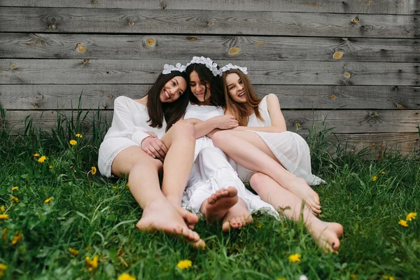 Três meninas bonitas — Fotografia de Stock