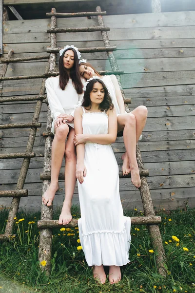 Tre vackra flickor — Stockfoto