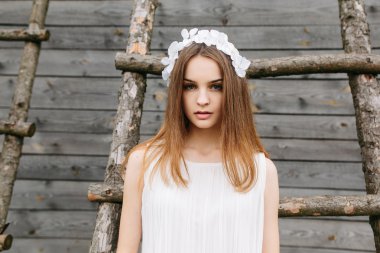 Ağaç ev Merdiven tırmanma kız