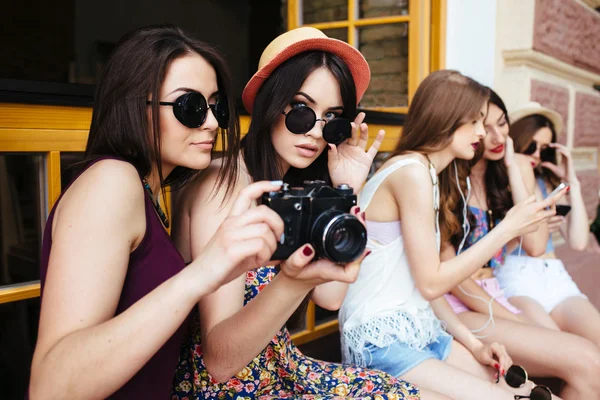 Two young beautiful — Stock Photo, Image