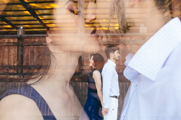 Dupla foto belo jovem casal — Fotografia de Stock