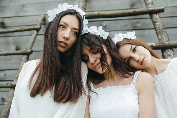 Três meninas bonitas — Fotografia de Stock