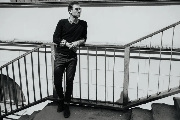 Confident man posing in selvedge  jeans — Stock Photo, Image