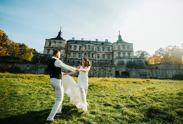 Beautiful couple having fun — Stock Photo, Image