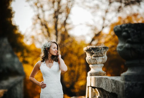 Beautiful bride — Stock Photo, Image