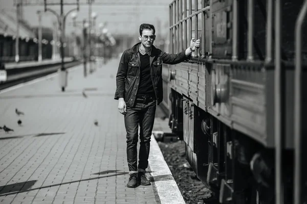 Confident man posing in selvedge  jeans — Stock Photo, Image