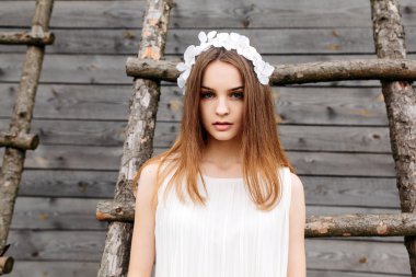 Ağaç ev Merdiven tırmanma kız