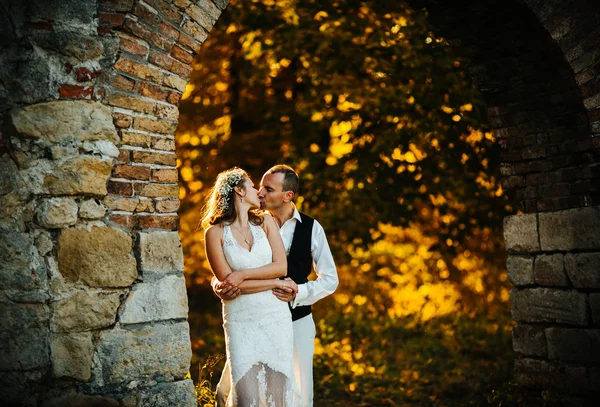 Hermosa pareja posando — Foto de Stock