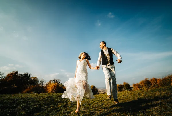 Hermosa pareja divirtiéndose —  Fotos de Stock