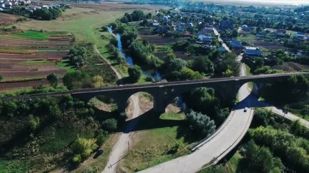 Pont ferroviaire en pierre — Video