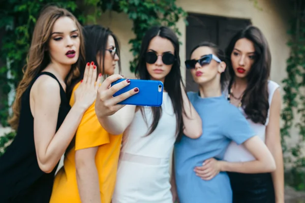 Five beautiful young girls — Stock Photo, Image