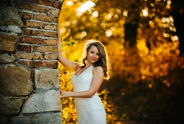 Hermosa mujer posando — Foto de Stock