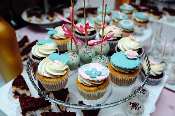 Delicioso bolo de casamento fantasia — Fotografia de Stock