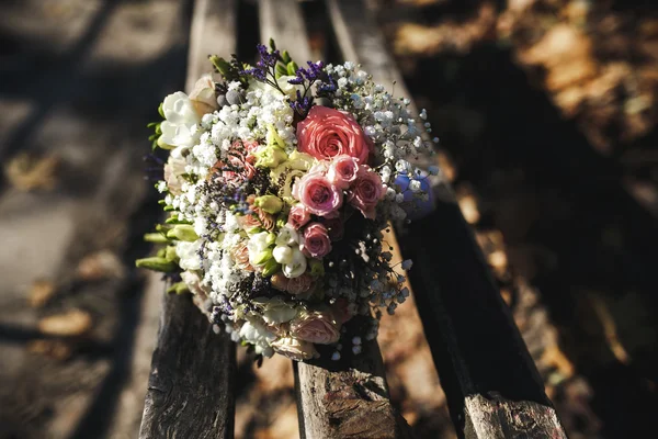 Beautiful bridal bouquet — Stock Photo, Image