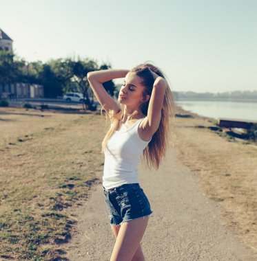 Genç Kız Pozisyonu