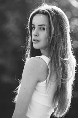 genç güzel kız poz