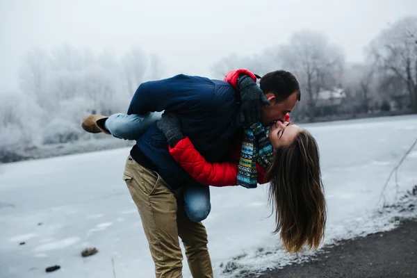 Young beautiful couple having fun — Stock Photo, Image