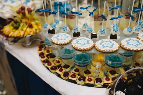 Candy bar na cerimônia de casamento — Fotografia de Stock