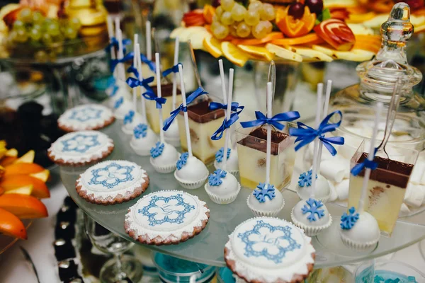 Candy bar on wedding ceremony — Stock Photo, Image