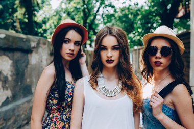 şehrin güzel kızlar