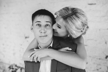 Gelin Damat kucaklayan