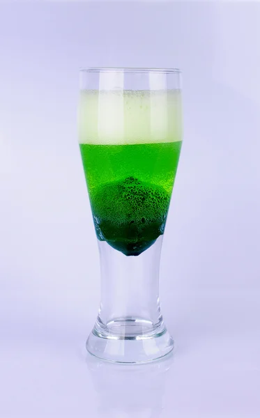 Suyu cam withlime ve köpük ile