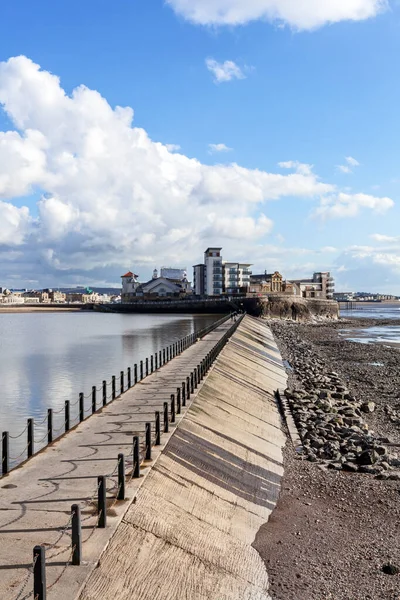 Knightstone Adası ve Weston-super-Mare, İngiltere 'deki Marine Lake.
