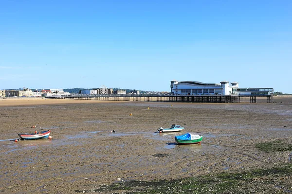 Weston Super Mare Ngiltere Sular Çekilince Tekneler Kuraklaşır Arkada Grand — Stok fotoğraf