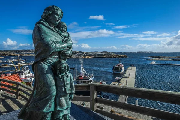 Sculpture Hommage Pêcheur Verdens Ende Tjome Dans Sud Norvège Photos De Stock Libres De Droits