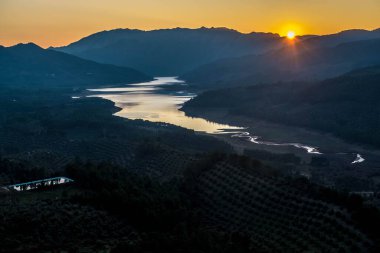 Hornos, Jaen, İspanya 'dan El tranco de Beas rezervuarı