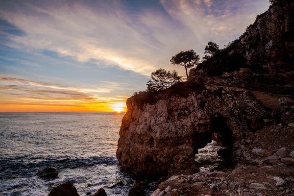 Cova Spanya Nın Akdeniz Bölgesindeki Benitatxell Dışından Kavis Çiziyor — Stok fotoğraf