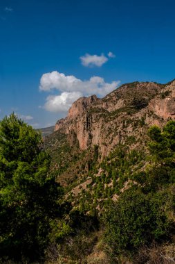 İspanya, Alicante 'deki Cabezo d' or dağına doğru yükseldi.