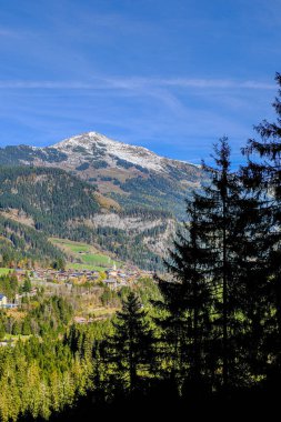 Avusturya 'daki Krimmml şelalelerini çevreleyen bölge.
