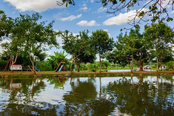 Lake Balnerio Park Stad Goinia Meer Met Verschillende Bomen Rond — Stockfoto