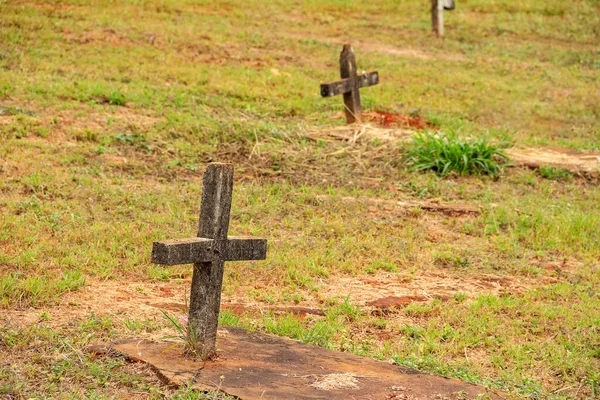 Detail Several Crosses Simple Tombs Park Cemetery Cemitrio Parque City — Stock Photo, Image