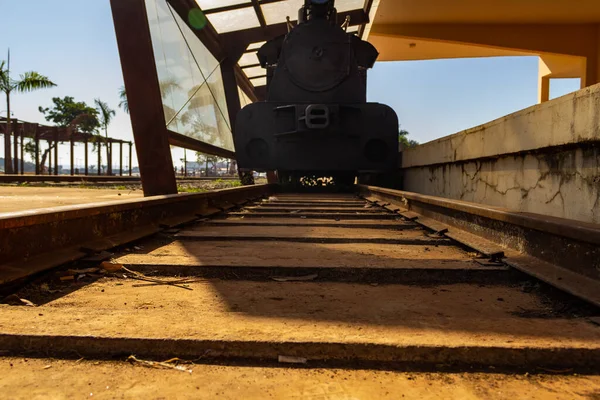 Σιδηροδρομικός Σταθμός Goiania Ατμομηχανή Στο Σιδηροδρομικό Σταθμό Της Goinia — Φωτογραφία Αρχείου