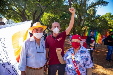 Brezilya Başkanı Bolsonaro 'ya karşı yapılan bir protesto sırasında çekilmiş bir fotoğraf. Aşı alımında görevi kötüye kullanmakla suçlanıyor..