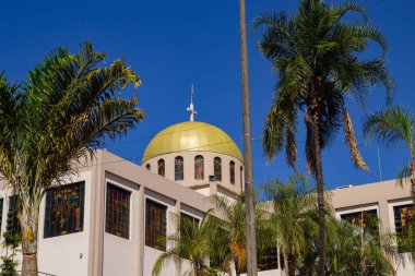 Gois 'deki Trindade şehrinde ebedi İlahi Babamızın Bazilika Tapınağı manzarası.