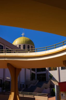 Gois 'deki Trindade şehrinde ebedi İlahi Babamızın Bazilika Tapınağı manzarası.