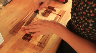 kahve dükkanında sandviç yapma